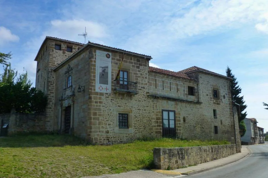 Palacio de Fernández Villa en Espinosa de los Monteros